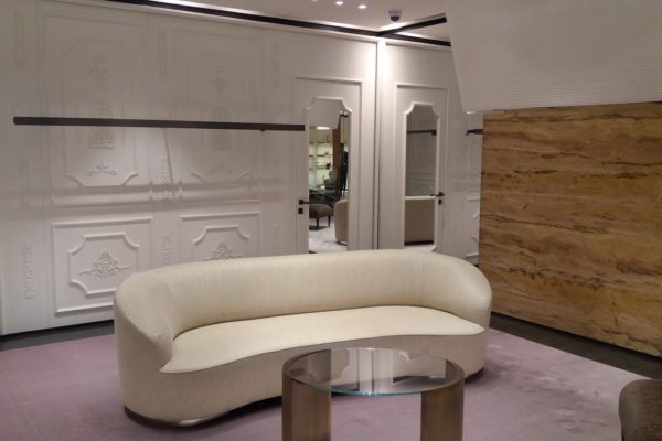 ARREDAMENTO NEGOZI FENDI 4