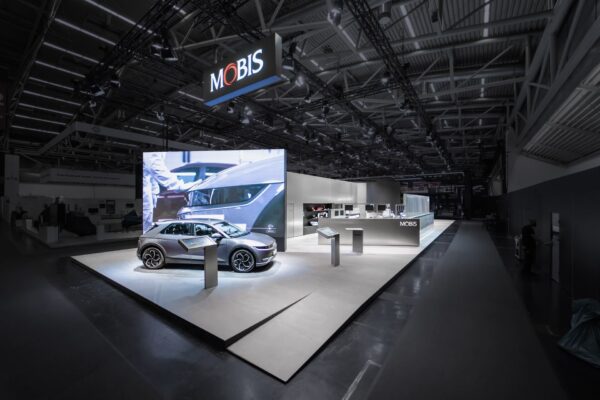 ALLESTIMENTO FIERA HYUNDAIMOBIS_IAA21_BoothPhotos-14