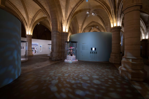 ALLESTIMENTO MOSTRA PARIGI CONCIERGERIE LOW crédit ©Didier Plowy 9