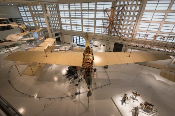 ALLESTIMENTO--Musée-de-l’Air-et-de-l’Espace-Le-Bourget-Paris-UFFICIALI-12