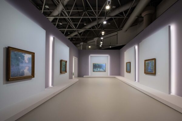 ALLESTIMENTO GRIMALDI FORUM MOSTRA MONET Salle 6 - Nymphéas, série des paysages d'eau 2