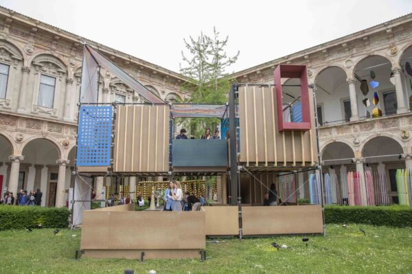 ALLESTIMENTO 07. I am what I throw away _NABA con AMSA - Gruppo A2A_ Design Week 2024_Courtesy NABA