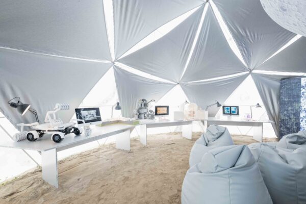 ALLESTIMENTO EVENTO 08. NABA x ASU_Design for the Moon_ INTERNI Cre-Action_Courtesy NABA